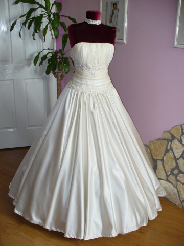 Menyasszonyi ruha, koszorúslány ruha Kaposvár Somogy megye